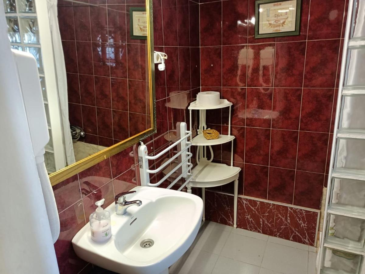 Apartamento Turistico Muralla De Caceres Luaran gambar