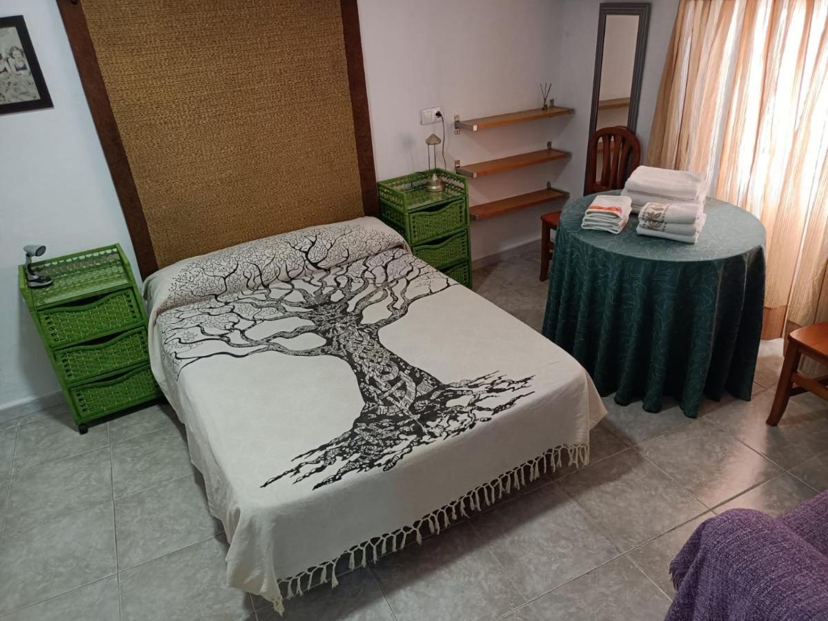 Apartamento Turistico Muralla De Caceres Luaran gambar