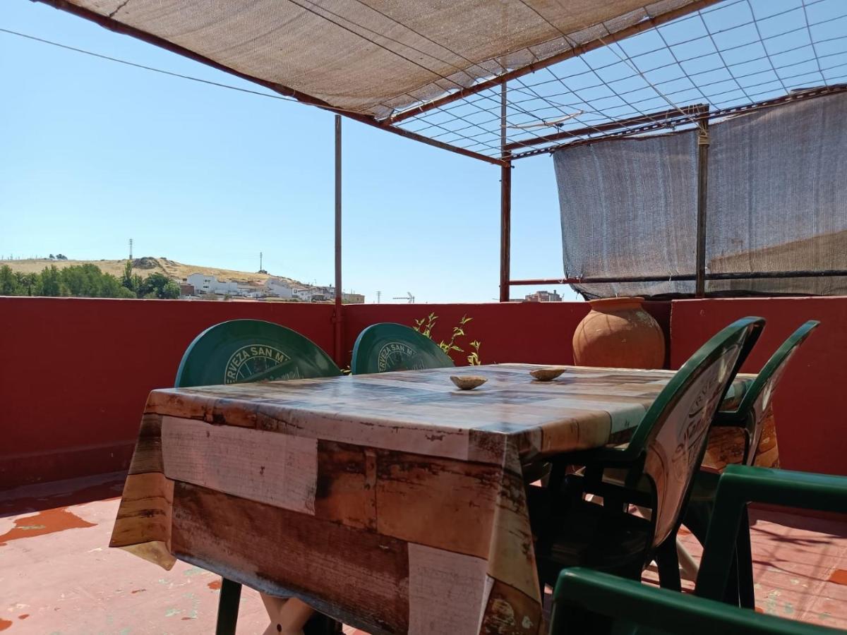 Apartamento Turistico Muralla De Caceres Luaran gambar